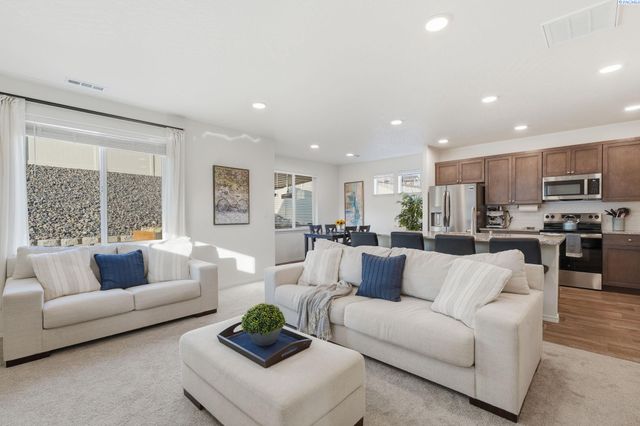 1401 8th Street, Benton City, WA 99320