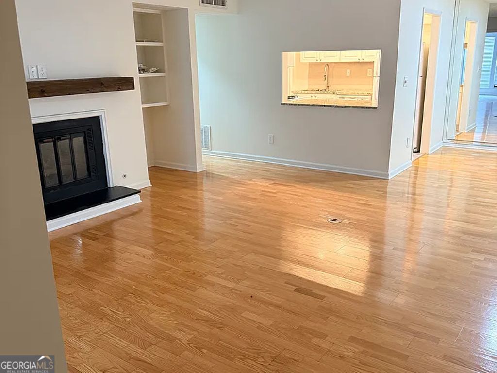 301 Dunbar Drive, Dunwoody, GA 30338