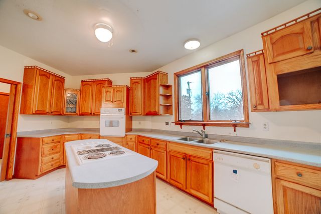 103 Chickasaw Lane, Loda, IL 60948