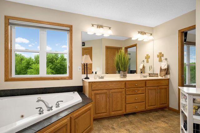 4713 189th Street W, Farmington, MN 55024