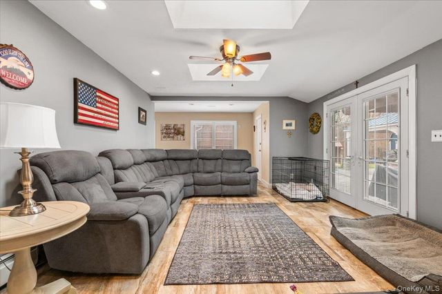 32 Branch Drive, Smithtown, NY 11787