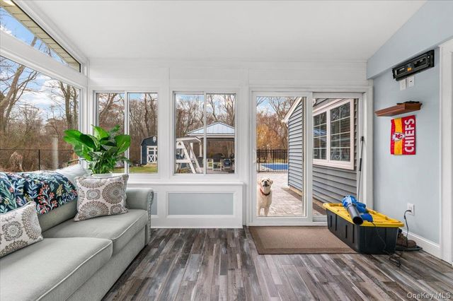 32 Branch Drive, Smithtown, NY 11787