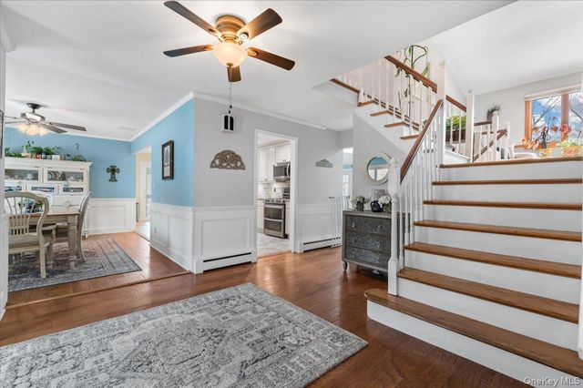 32 Branch Drive, Smithtown, NY 11787