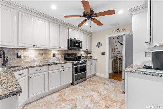 32 Branch Drive, Smithtown, NY 11787