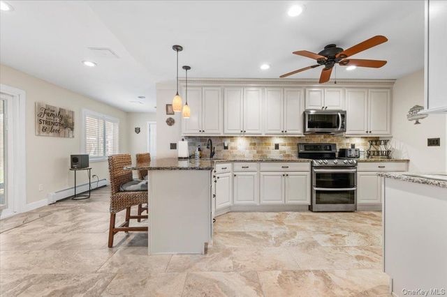 32 Branch Drive, Smithtown, NY 11787