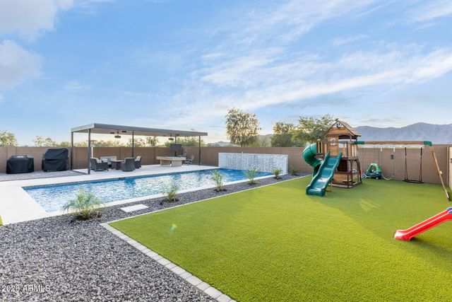 8306 N 186th Lane, Waddell, AZ 85355