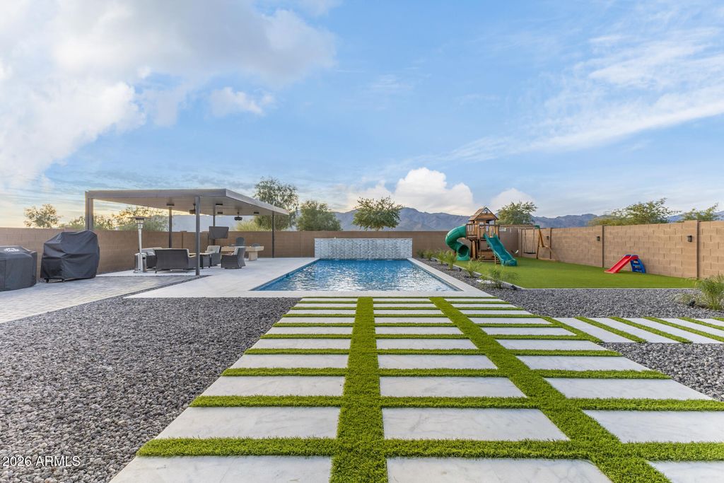 8306 N 186th Lane, Waddell, AZ 85355