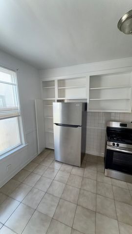 2531 N Tripp Avenue 2F, Chicago, IL 60639