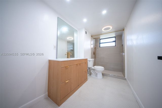 500 Three Islands Blvd 225, Hallandale Beach, FL 33009