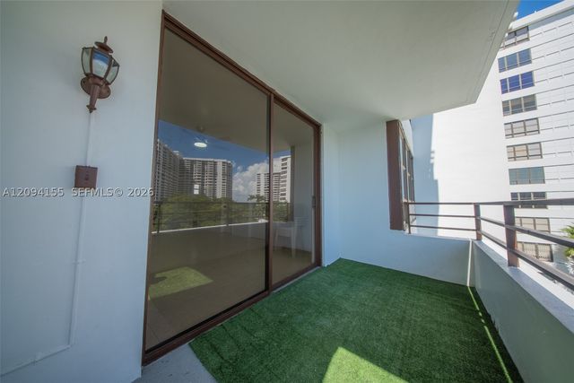 500 Three Islands Blvd 225, Hallandale Beach, FL 33009