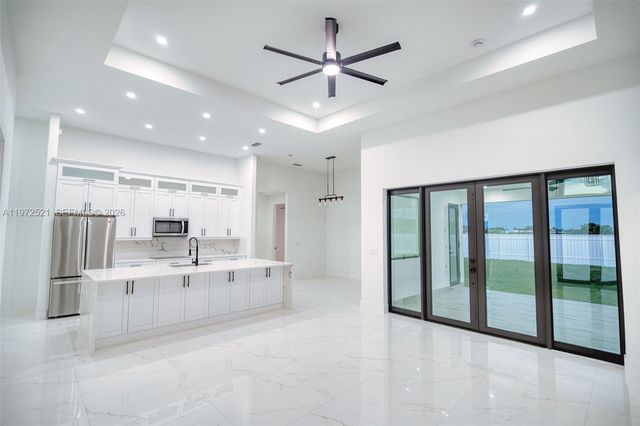 9 NW 12 PL, Cape Coral, FL 33993