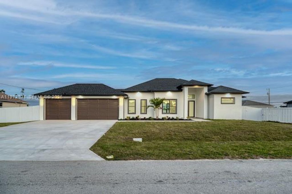 9 NW 12 PL, Cape Coral, FL 33993