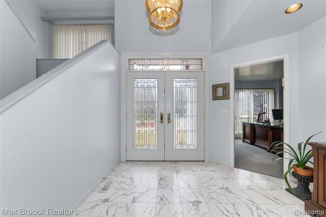 23775 Riverview Drive, Southfield, MI 48034