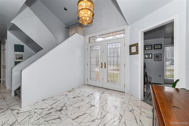 23775 Riverview Drive, Southfield, MI 48034