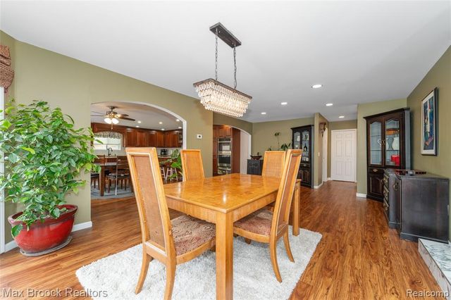 23775 Riverview Drive, Southfield, MI 48034