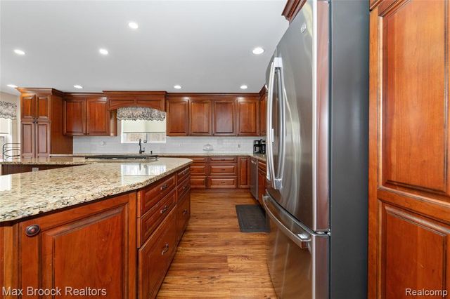 23775 Riverview Drive, Southfield, MI 48034