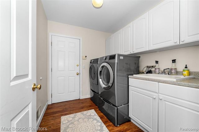 23775 Riverview Drive, Southfield, MI 48034