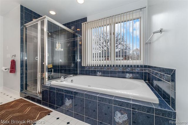 23775 Riverview Drive, Southfield, MI 48034