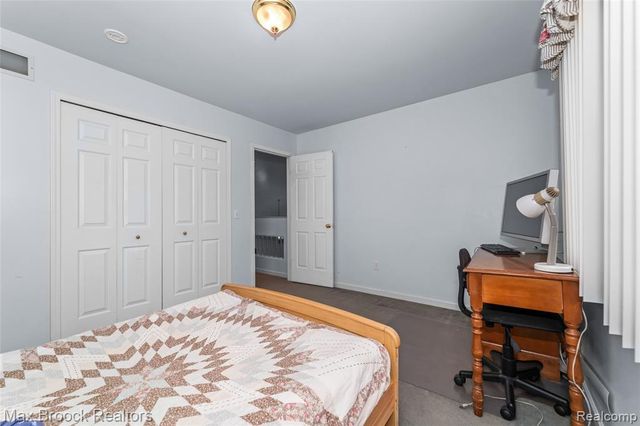 23775 Riverview Drive, Southfield, MI 48034