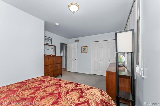 23775 Riverview Drive, Southfield, MI 48034