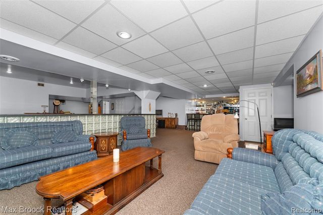 23775 Riverview Drive, Southfield, MI 48034