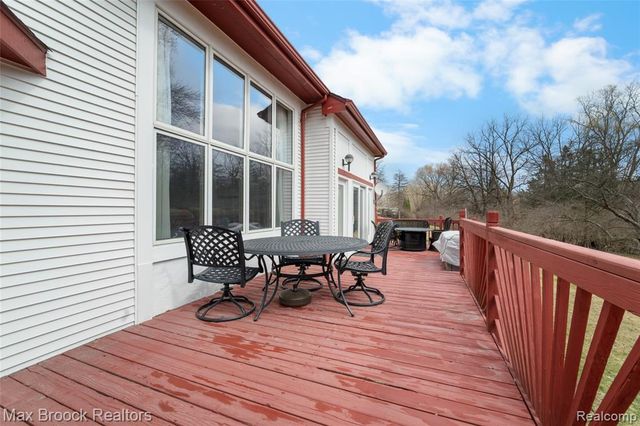 23775 Riverview Drive, Southfield, MI 48034