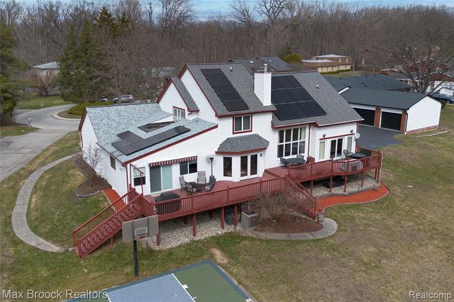 23775 Riverview Drive, Southfield, MI 48034