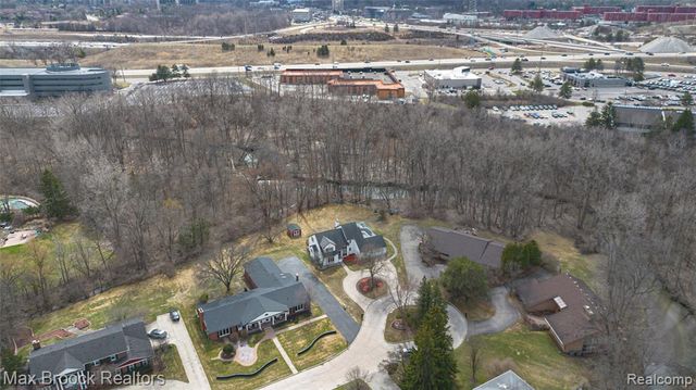 23775 Riverview Drive, Southfield, MI 48034