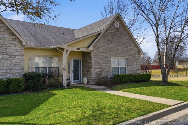 8410 E 74th Court, Tulsa, OK 74133