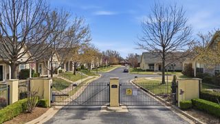 8410 E 74th Court, Tulsa, OK 74133