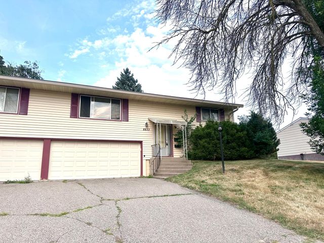 8833 Queen Avenue S, Bloomington, MN 55431