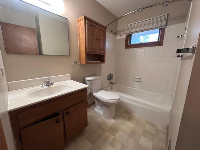 8833 Queen Avenue S, Bloomington, MN 55431