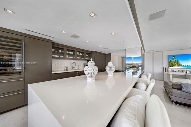 11 Island Ave 1511, Miami Beach, FL 33139