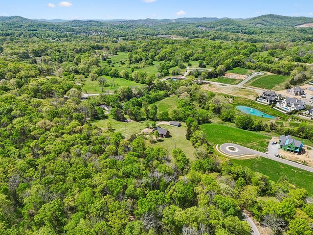 9824 Split Log Rd, Brentwood, TN 37027