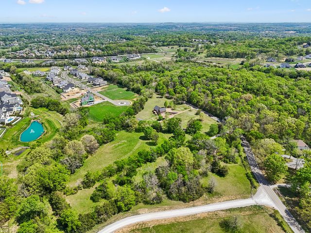 9824 Split Log Rd, Brentwood, TN 37027