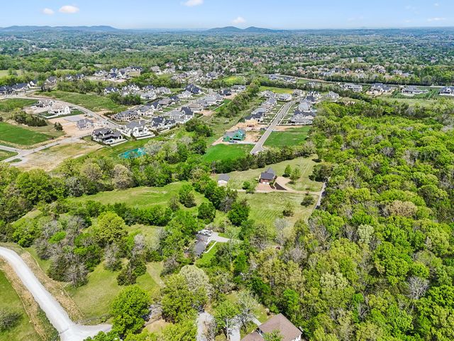 9824 Split Log Rd, Brentwood, TN 37027