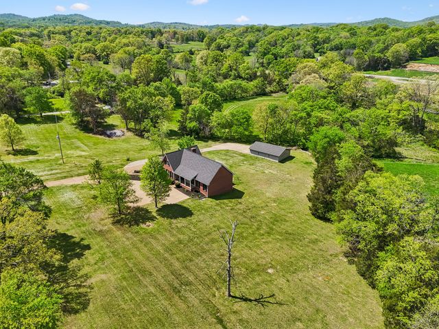 9824 Split Log Rd, Brentwood, TN 37027