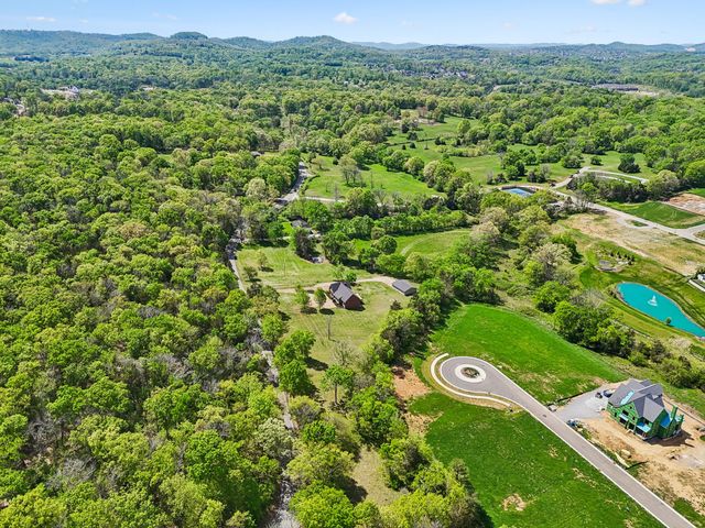 9824 Split Log Rd, Brentwood, TN 37027