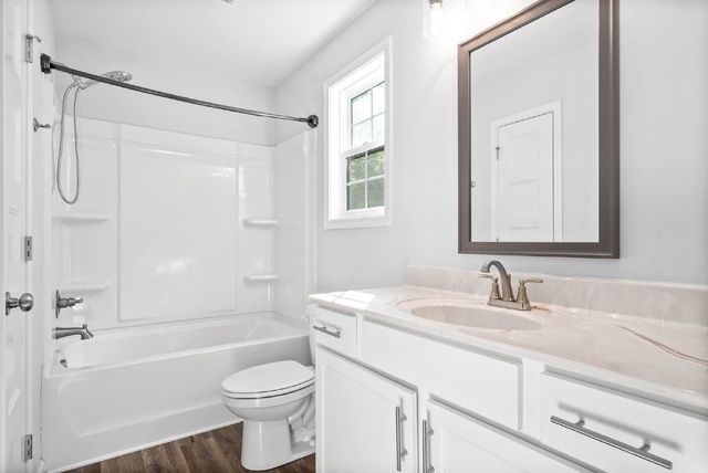 960 Charlotte St, Clarksville, TN 37040