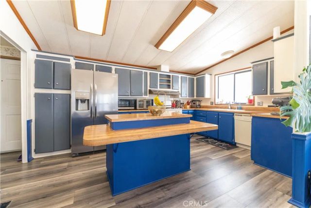 1030 E Avenue S South 88, Palmdale, CA 93550