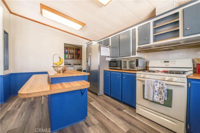 1030 E Avenue S South 88, Palmdale, CA 93550