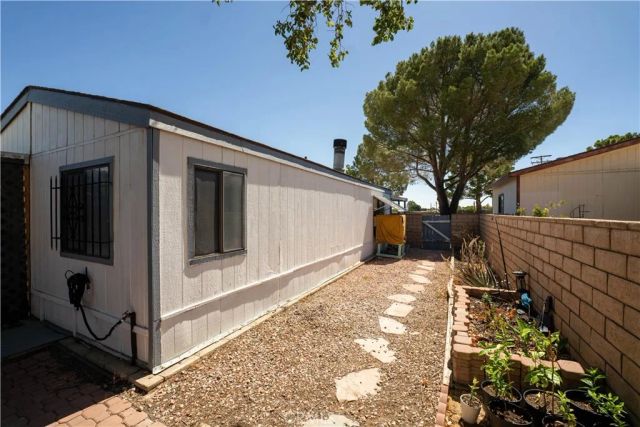 1030 E Avenue S South 88, Palmdale, CA 93550