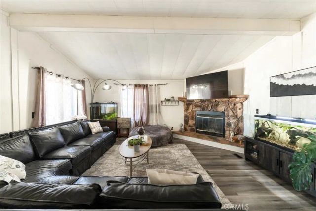 1030 E Avenue S South 88, Palmdale, CA 93550