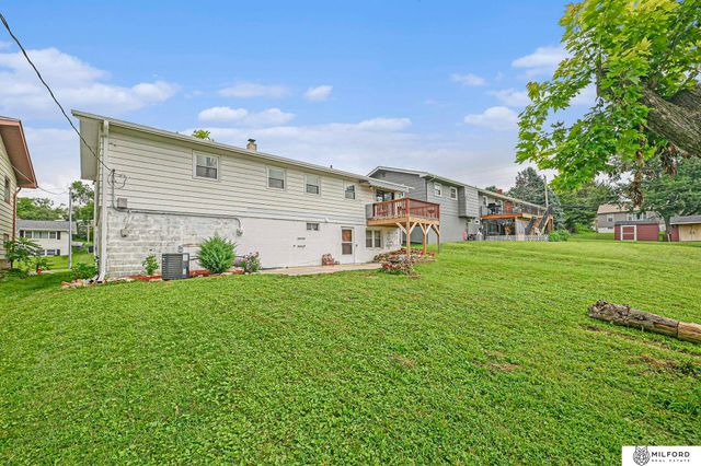 5029 Arbor Circle, Omaha, NE 68106