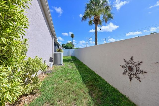4427 MURFIELD DRIVE E, Bradenton, FL 34203