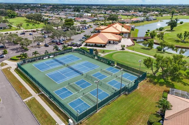 4427 MURFIELD DRIVE E, Bradenton, FL 34203