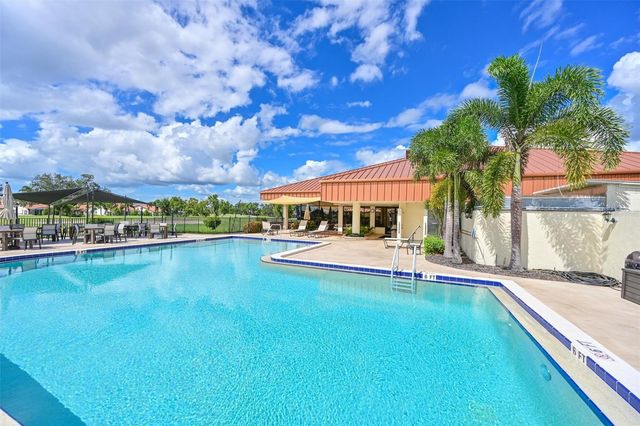 4427 MURFIELD DRIVE E, Bradenton, FL 34203