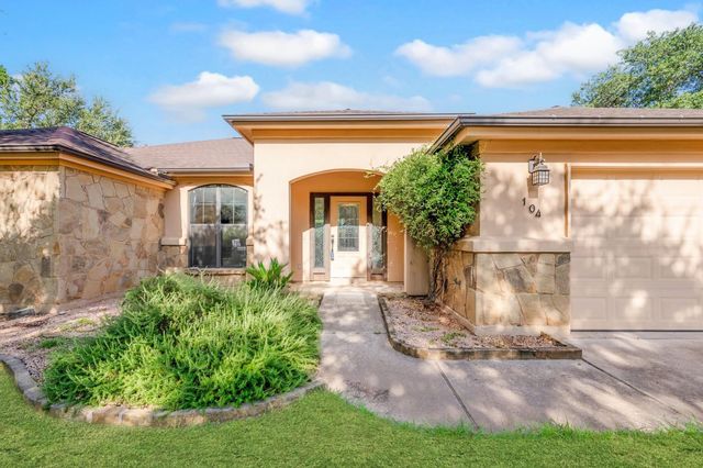 104 Cowal DR N, Spicewood, TX 78669