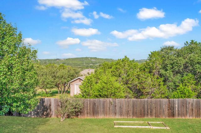 104 Cowal DR N, Spicewood, TX 78669