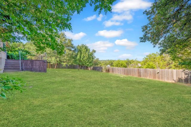 104 Cowal DR N, Spicewood, TX 78669